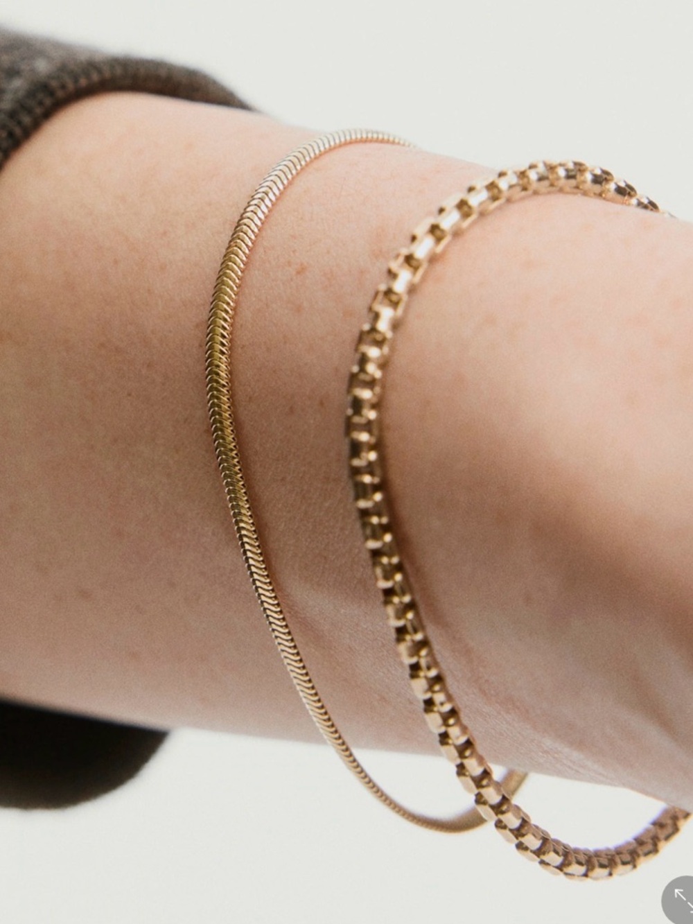 Mejuri 14k Cobra bracelet